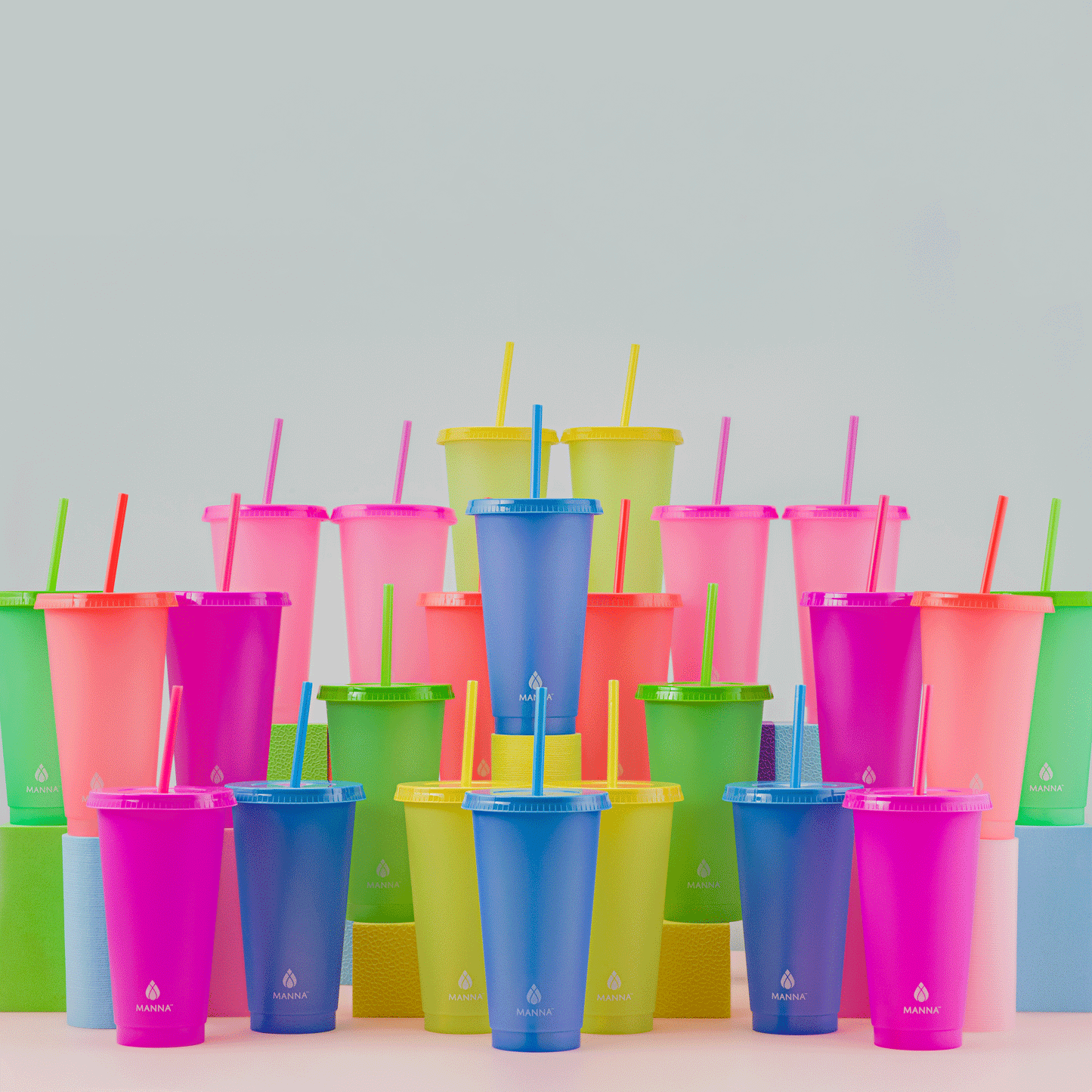 24-piece-original-color-changing-cup-set-n2 A0029811.gif