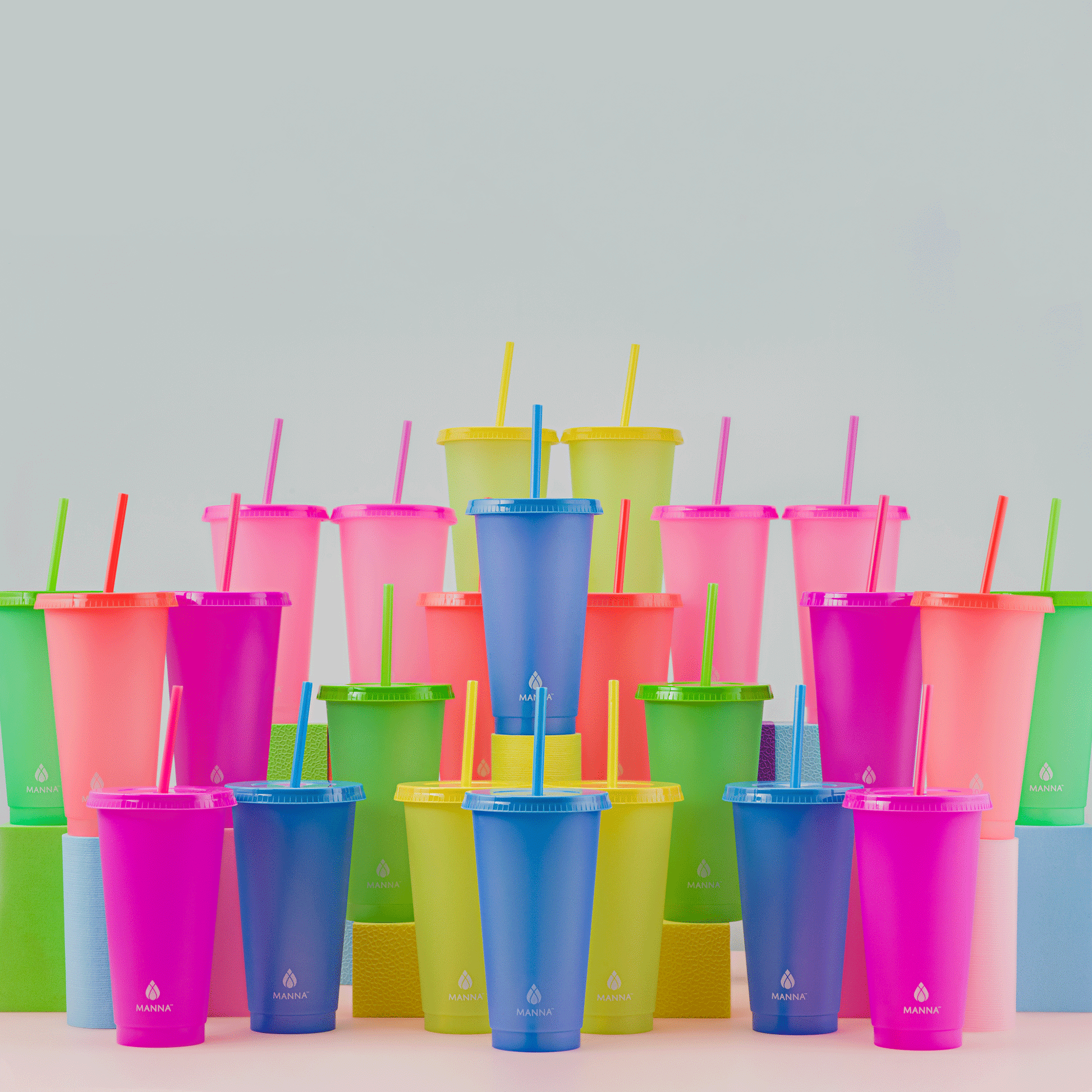 24-piece-original-color-changing-cup-set-n2 A0029811.gif